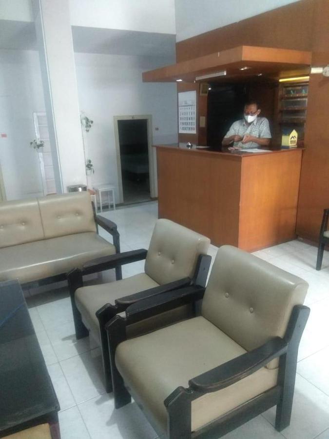 Hotel Maya Tegal  Dış mekan fotoğraf