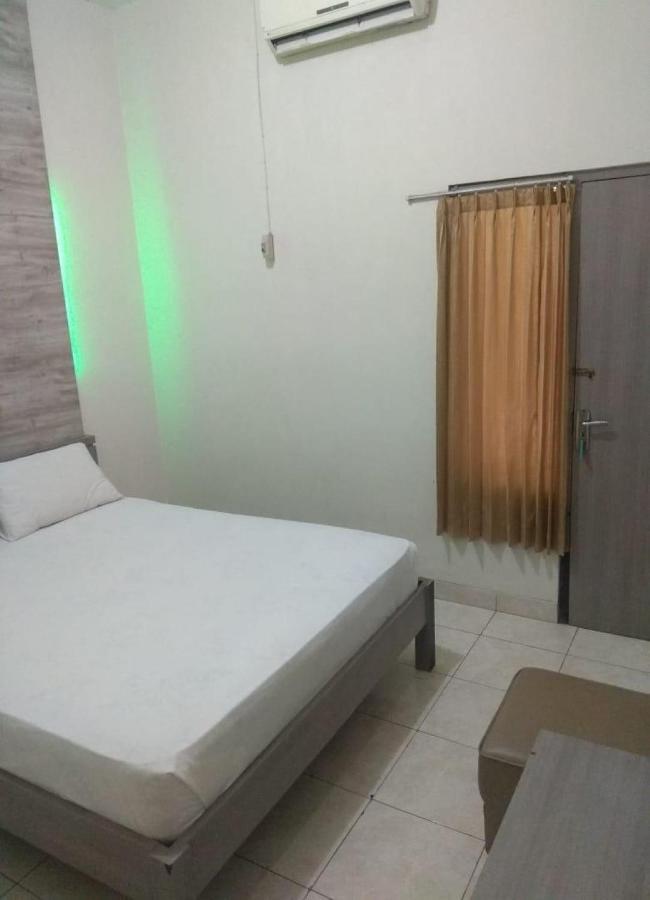 Hotel Maya Tegal  Dış mekan fotoğraf