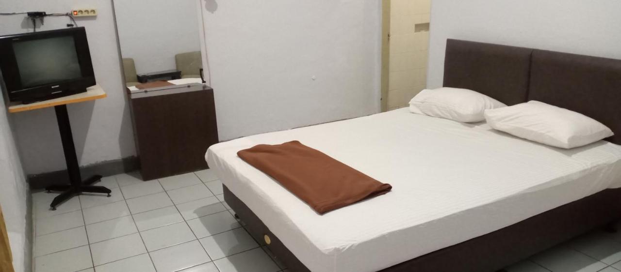 Hotel Maya Tegal  Dış mekan fotoğraf