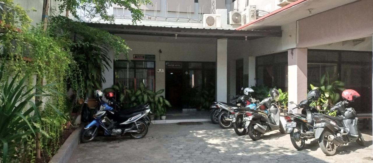 Hotel Maya Tegal  Dış mekan fotoğraf